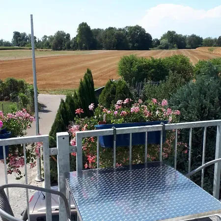 Beim Kellerschneider Og アパート *